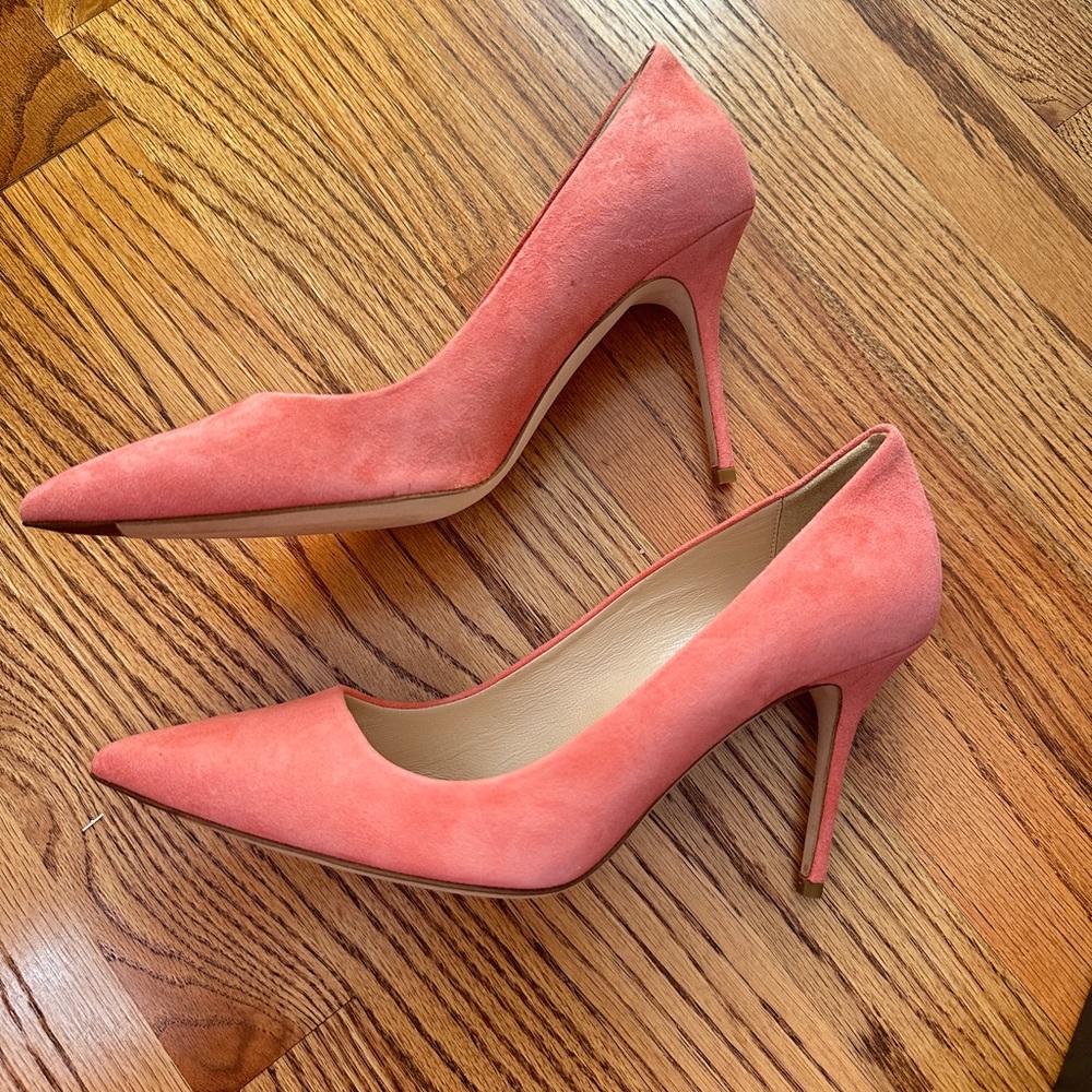Host Pick ✨ELSIE SUEDE PUMPS - Picture 13 of 15